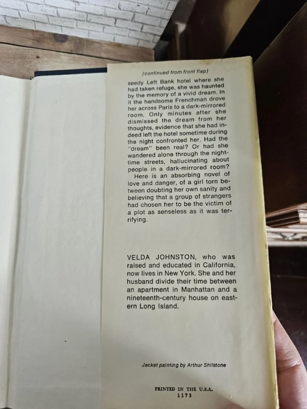 Velda Johnston A Room with Dark Mirrors 1975 Gothic Suspense Hardcover DJ